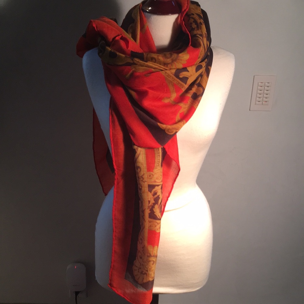 Shawl - Picture 3 of 4